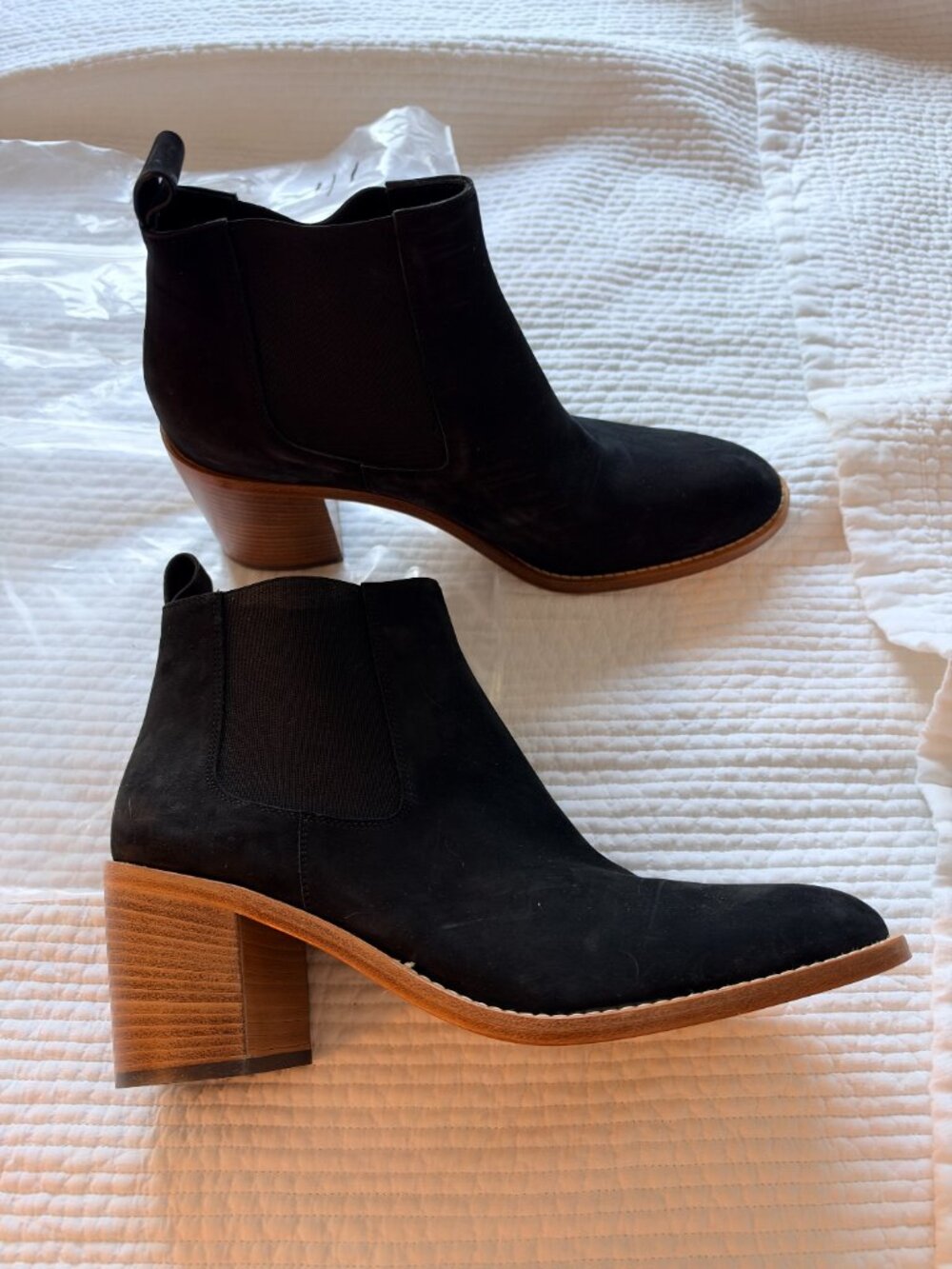Jenni Kayne Suede Frankie Chelsea Boots Black NWOT 41